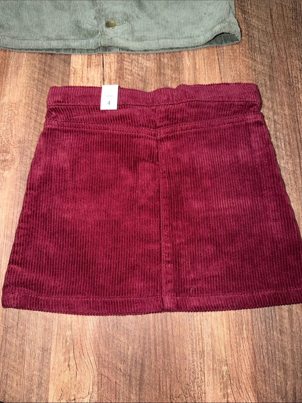 Lot of 2 The Children’s Place Skirt Girls Corduroy Size 4 NWT Green & Burgundy